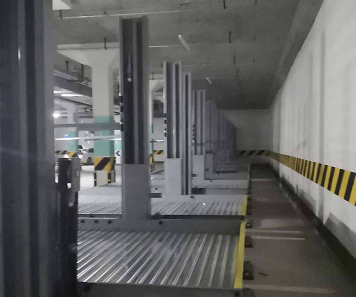 2層簡易升降類機械停車場短租.jpg